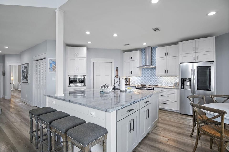 House, Multiple Beds (Sunset Serenity on the Bay @ Northsho) | Private kitchen