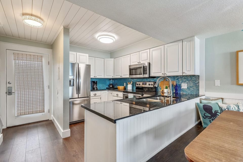 House, Multiple Beds (The Q @ Costa Del Sol) | Private kitchen