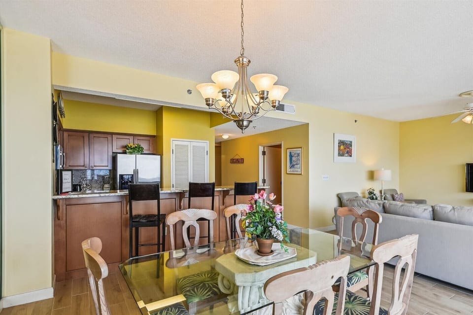 Condo, 1 King Bed with Sofa bed (Tides at Tops'l 1208- Tides and Sunse) | Dining
