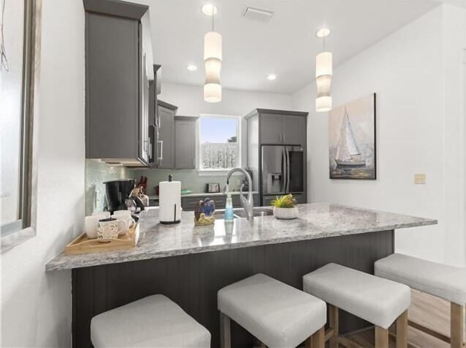 House, Multiple Beds (Frangista Beach: Whispering Palms) | Private kitchen | Oven, toaster