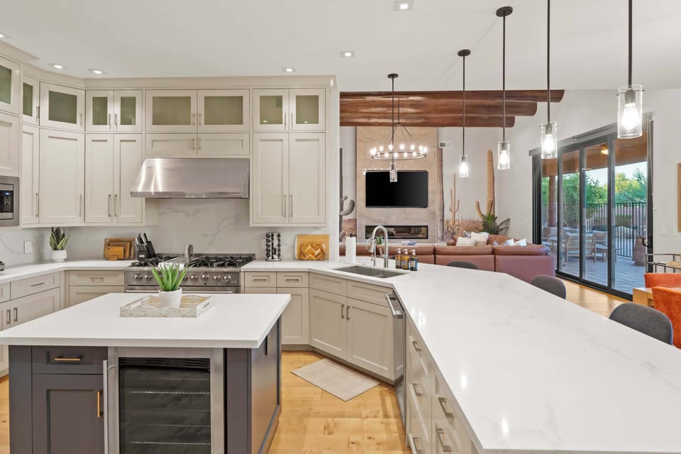Spacious & Modern – Enjoy a well-equipped kitchen with premium appliances and ample cabinetry for all your cooking needs.
