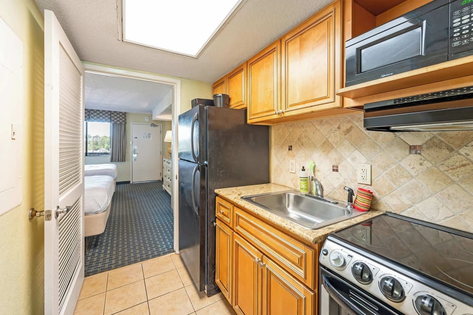 Equipped Kitchen for Your Stay
