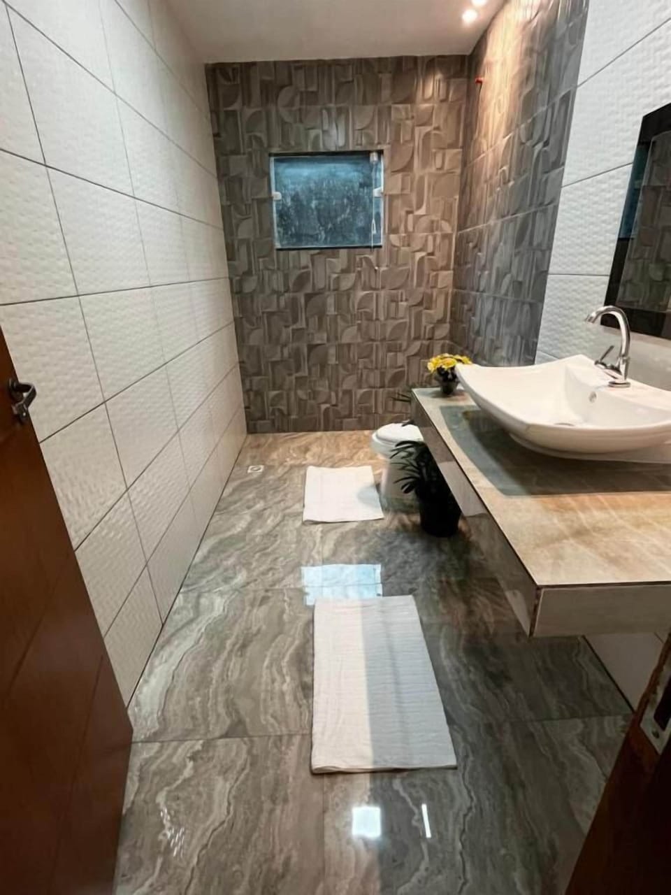 Double Room, Balcony, City View | Bathroom