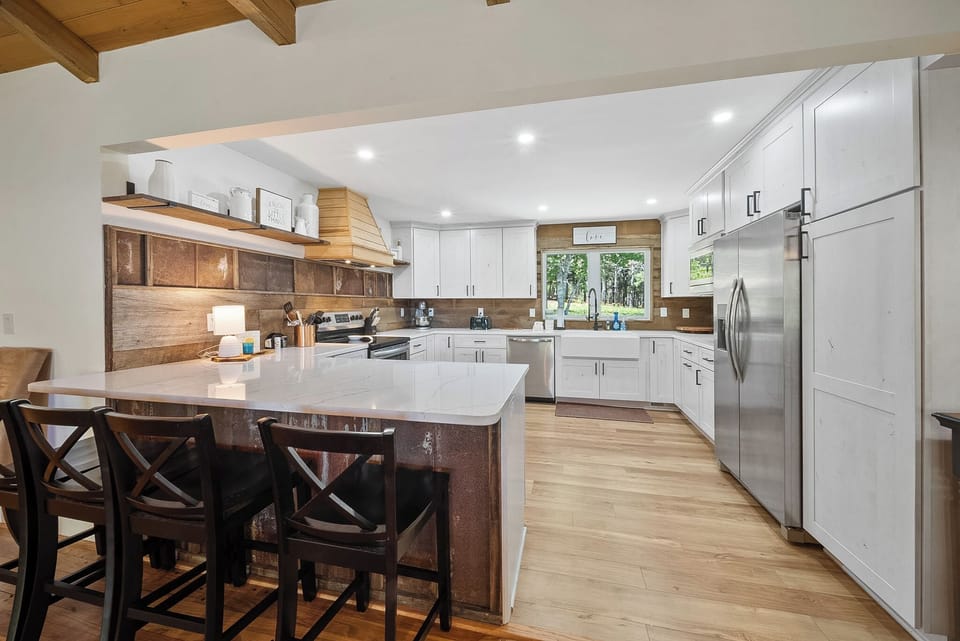 Spacious Kitchen with Stainless Appliances