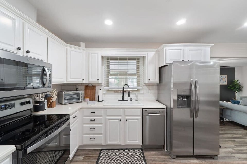 Fully Stocked Kitchen