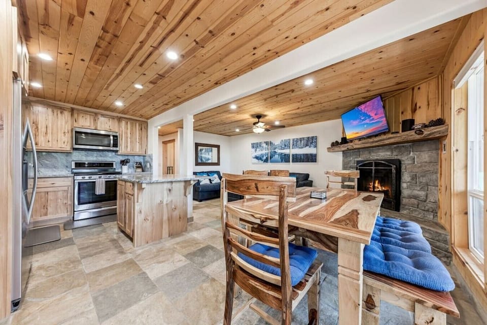 Open concept dining room