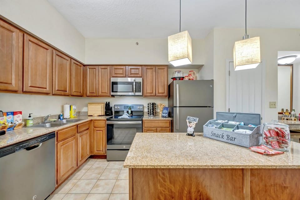 Full Kitchen