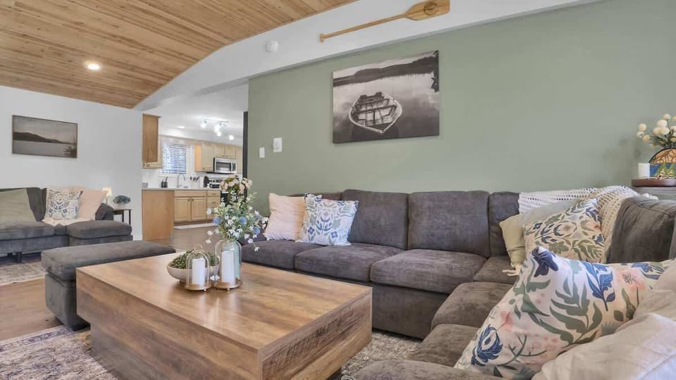 Stylish Living Space with Sectional Sofa & Decor