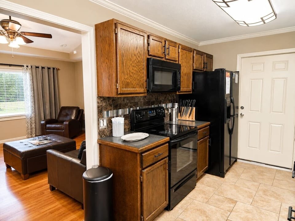 Fully equipped kitchen just off the living room