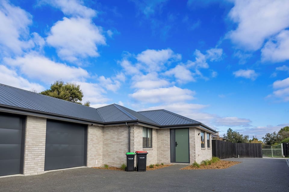 A charming exterior in a quiet neighbourhood