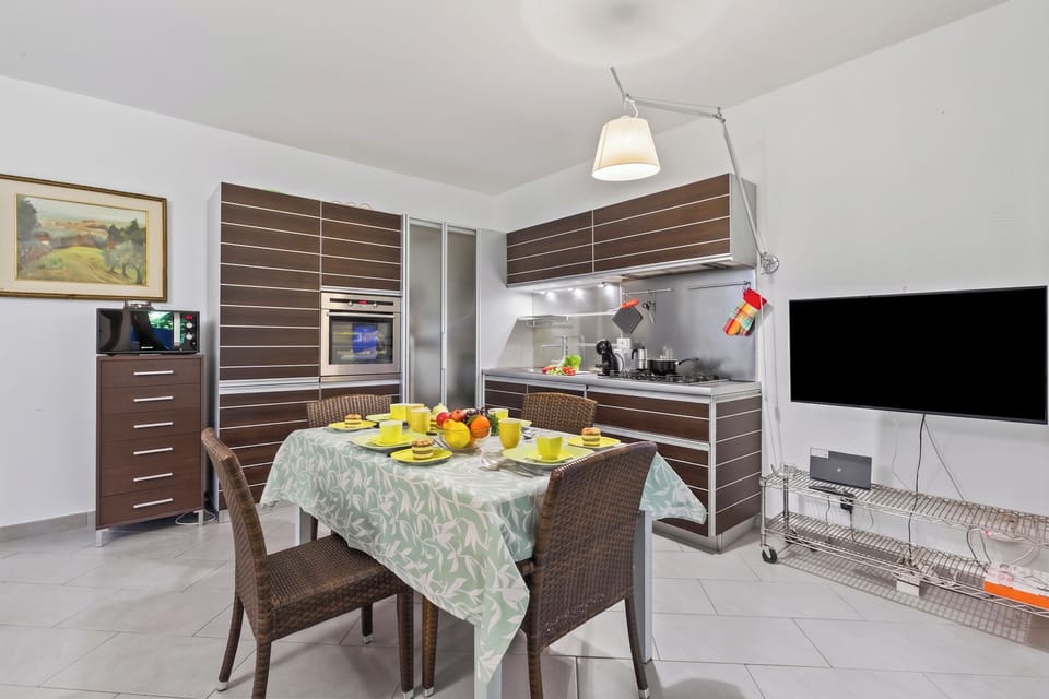 Kitchen and dining area