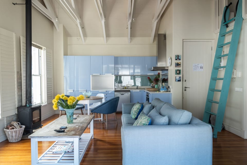 1 Mews at the Majestic Village  | Living room | Flat-screen TV