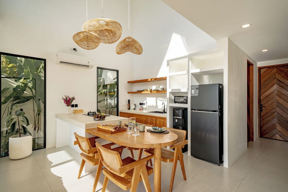 Villa, 2 Bedrooms, Private Pool | Dining