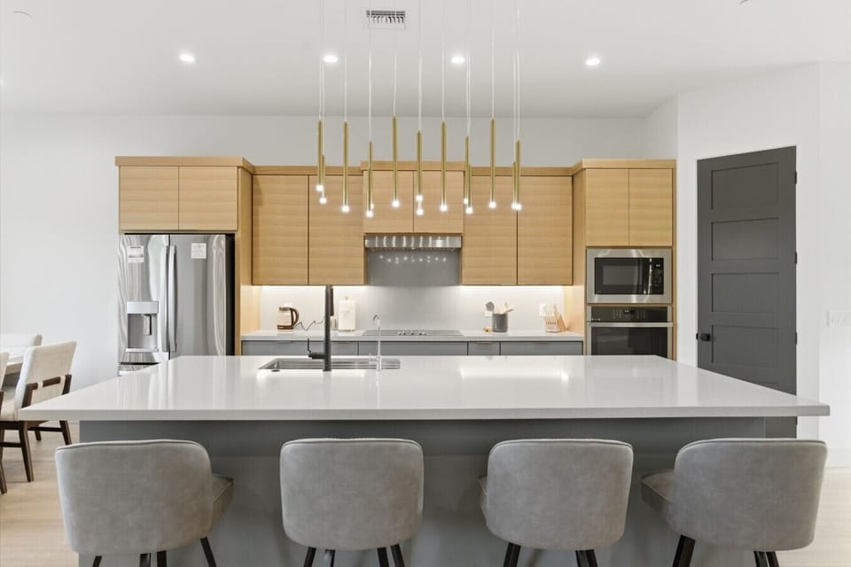 Cook, dine, and connect in the modern chef’s kitchen