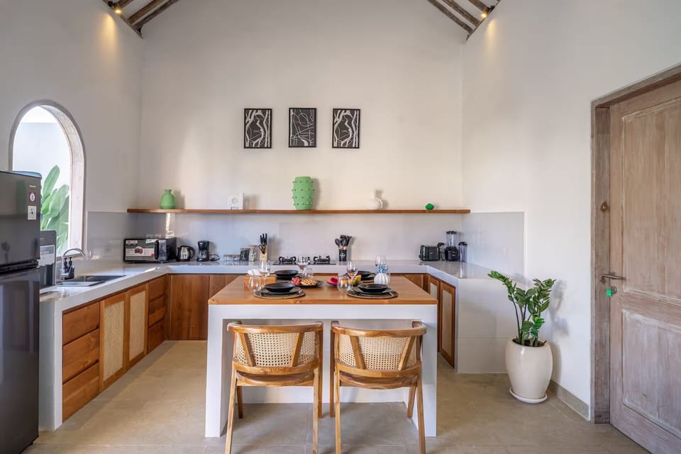 Gallery Villa, 2 Bedrooms, Private Pool | Private kitchen | Coffee/tea maker, electric kettle, toaster, blender