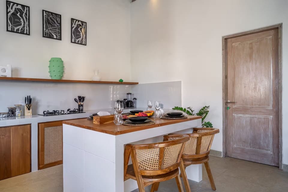 Gallery Villa, 2 Bedrooms, Private Pool | Private kitchen | Coffee/tea maker, electric kettle, toaster, blender