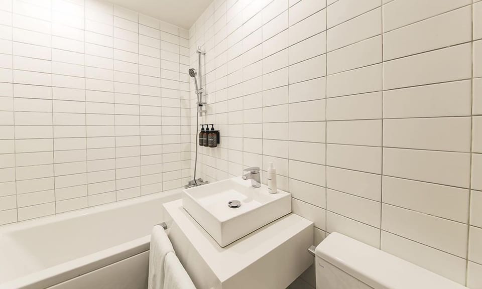 Deluxe Double Room | Down comforters, WiFi (free), individually decorated