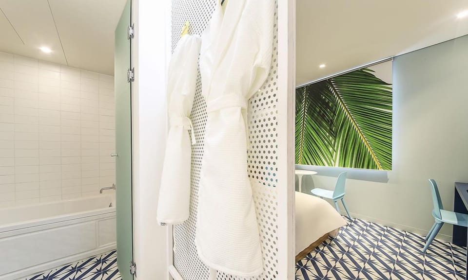 Double Room | Down comforters, WiFi (free), individually decorated