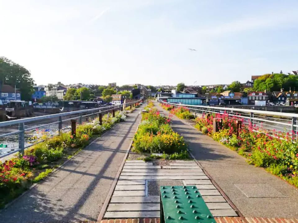 Surrounding area | Cavella House, Sandgate, near Folkestone