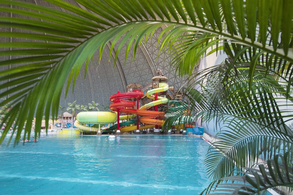 Holiday Home Swimming Pool