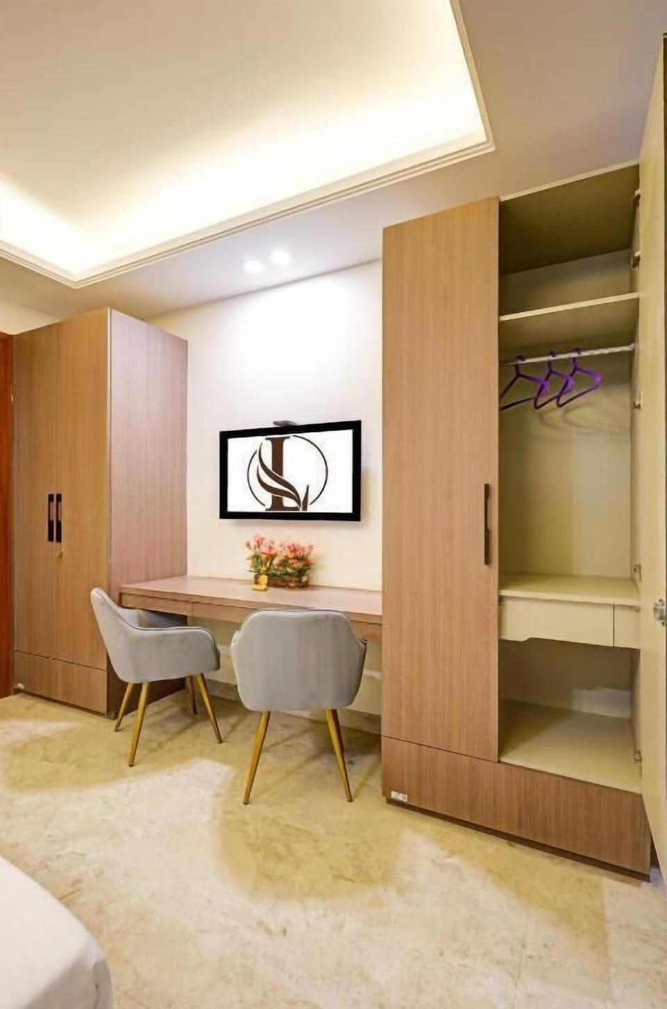 Deluxe Studio | Interior