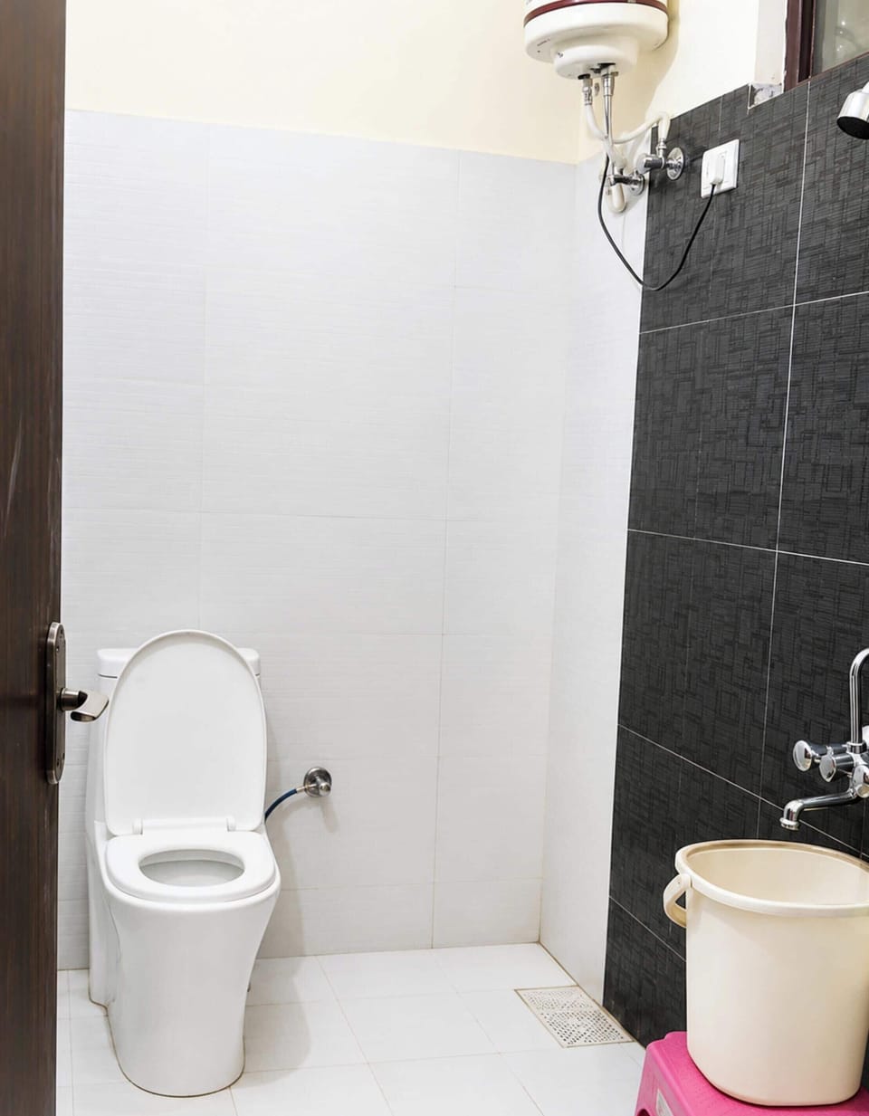 Shower, rainfall showerhead, towels, soap