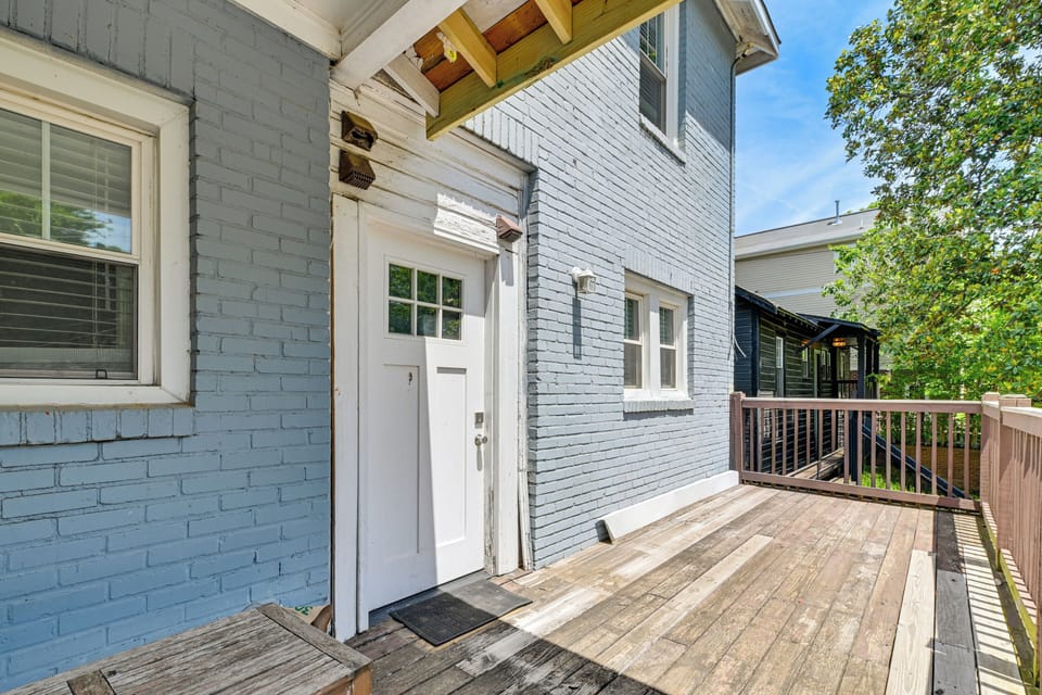 Private Deck
