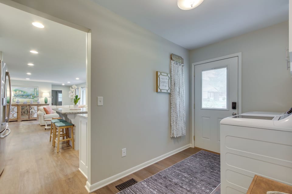 Mudroom | In-Unit Laundry