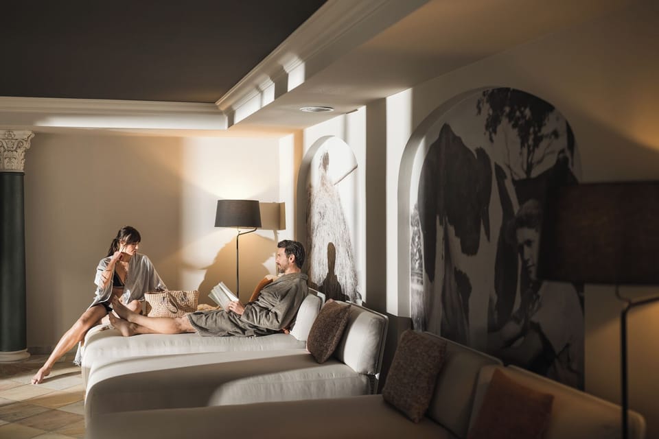 Couples treatment rooms, sauna, hot tub, steam room, Turkish bath