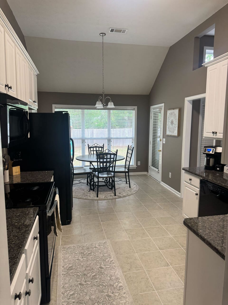A wide space to prepare the meals