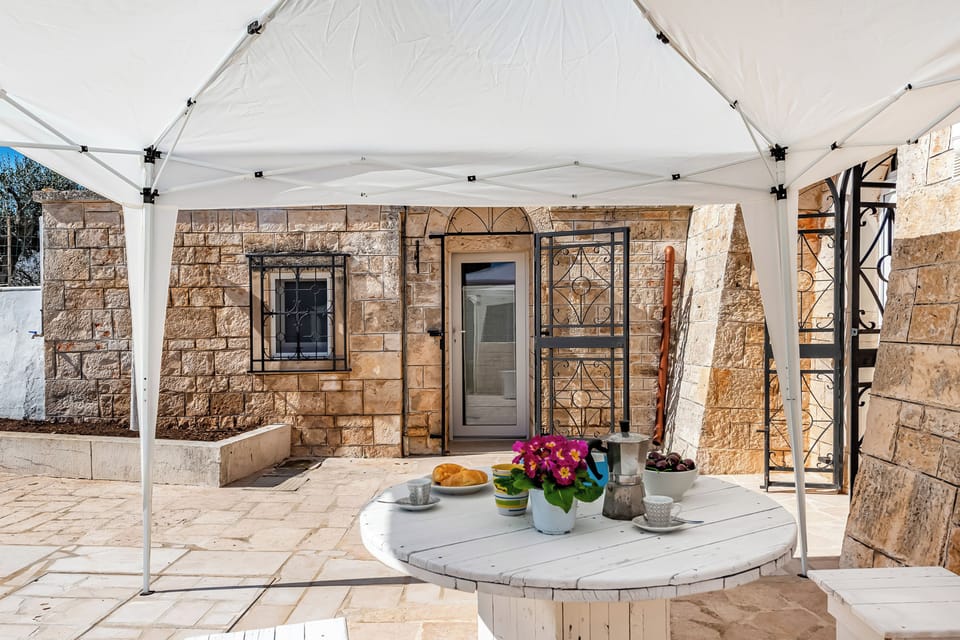 Family Apartment, 3 Bedrooms, 2 Bathrooms (Trulli Trullò in Locorotondo) | Dining