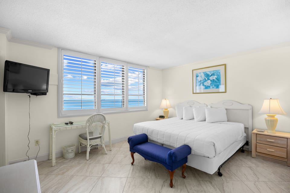 Master Bedroom with King Bed, Smart TV, and Ocean View