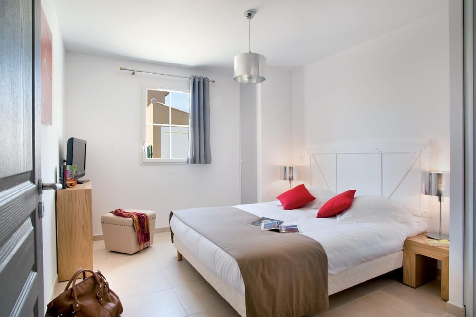 Villa | 4 bedrooms, individually furnished, iron/ironing board