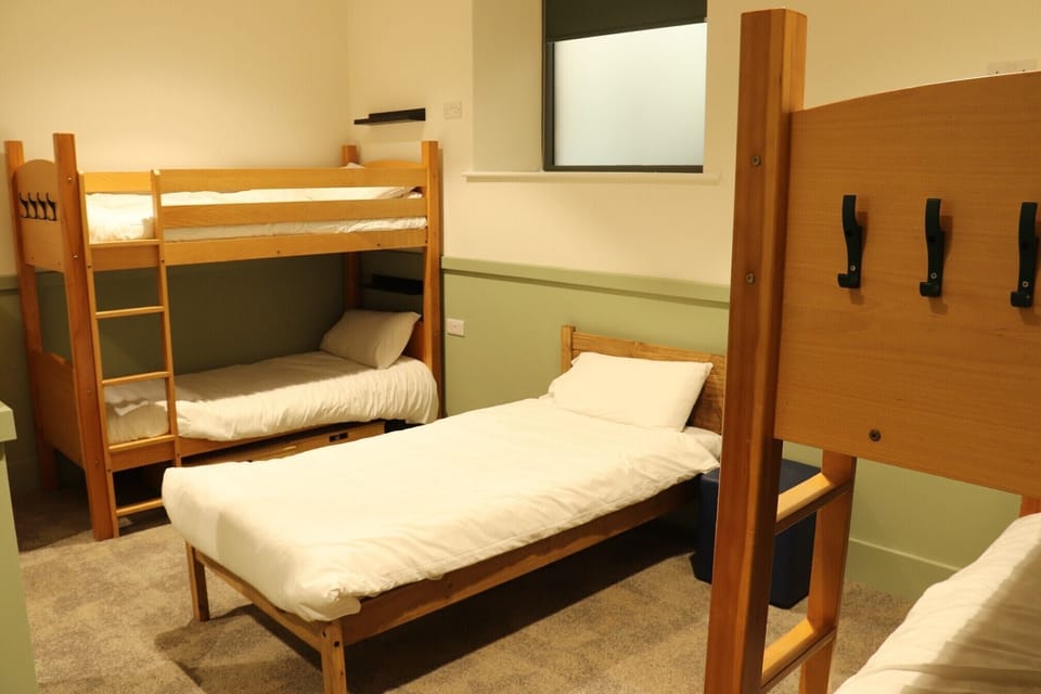 Room (Private 7 person room) | Bed sheets