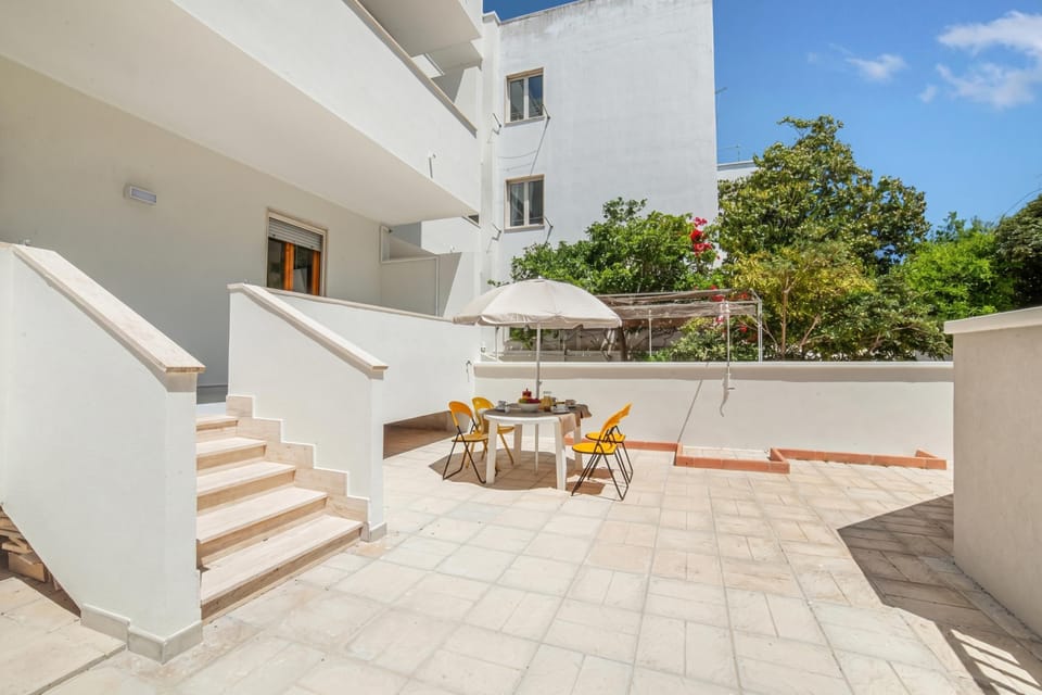 Family House, 2 Bedrooms, Microwave (Trilocale Sole in Otranto near the) | Exterior