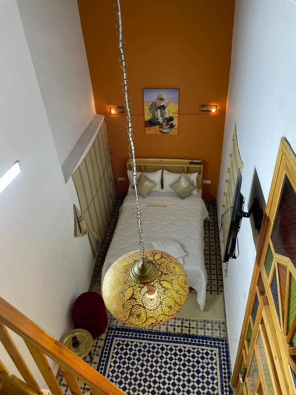 Deluxe Triple Room, Patio, Courtyard View | Iron/ironing board, WiFi (free), bed sheets