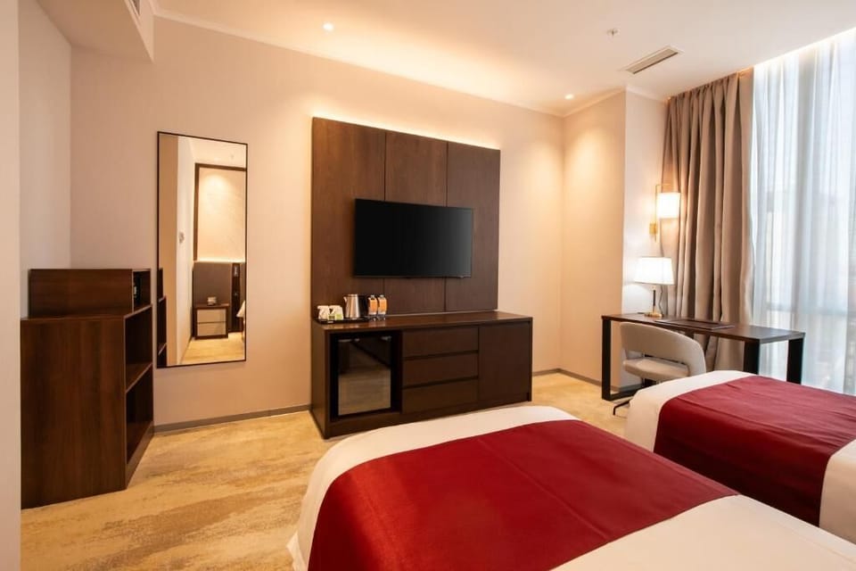 Superior Twin Room | In-room safe, blackout drapes, soundproofing, iron/ironing board