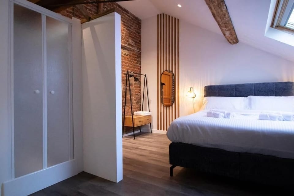 Deluxe Double Room | In-room safe, blackout drapes, free WiFi
