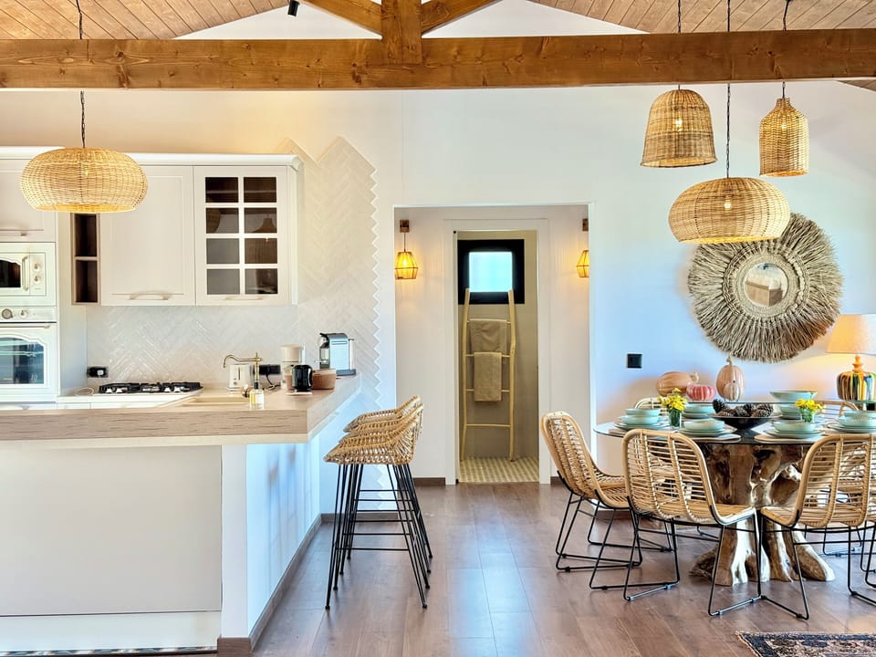 House, 4 Bedrooms, Smoking, Private Pool | Dining room