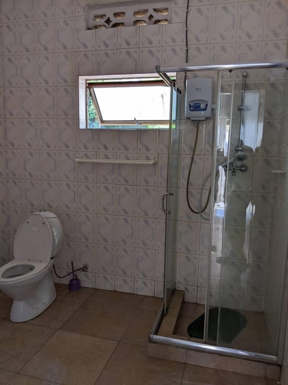 Double Room, Private Bathroom, City View | Bathroom | Slippers