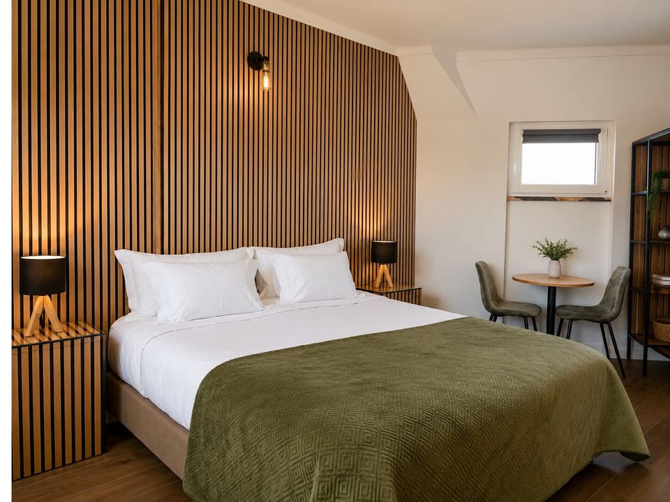 Comfort Double Room, Garden View | In-room safe, blackout drapes, WiFi (free), bed sheets