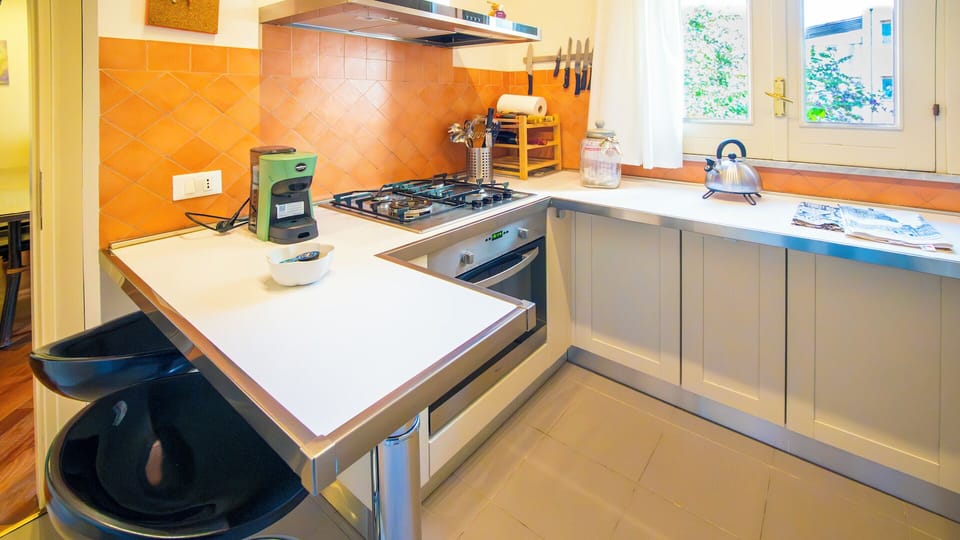 Apartment, Courtyard View | Private kitchen