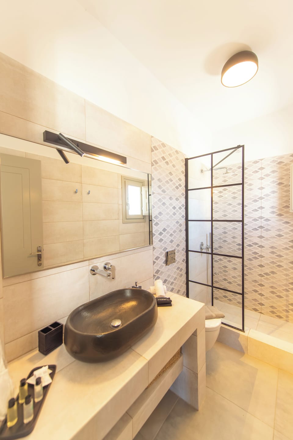 Deluxe Suite, Balcony, Sea View | Bathroom | Shower, hair dryer, slippers, towels