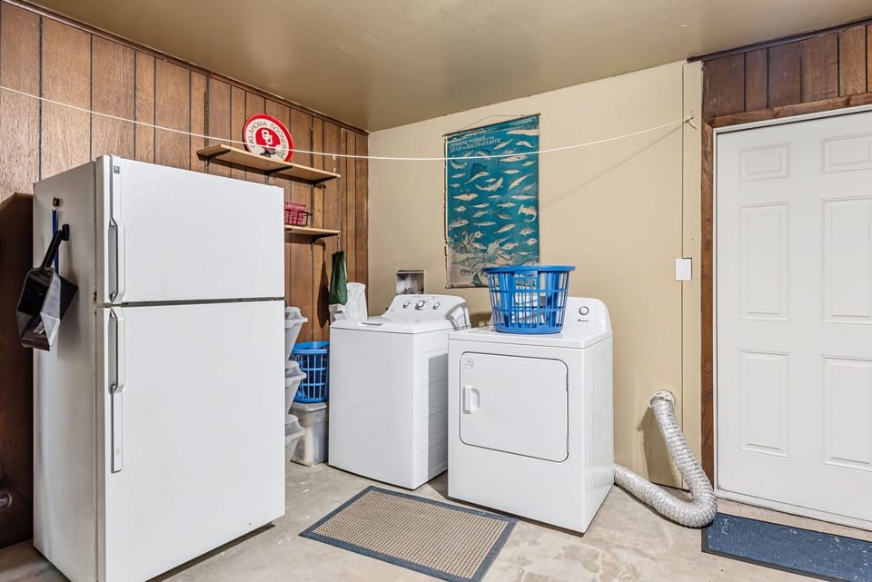 Treehouse By The Sea - Washer & dryer