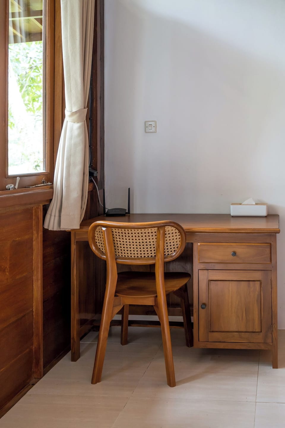 Signature Cabin, Hill View | Desk, laptop workspace, iron/ironing board, free WiFi