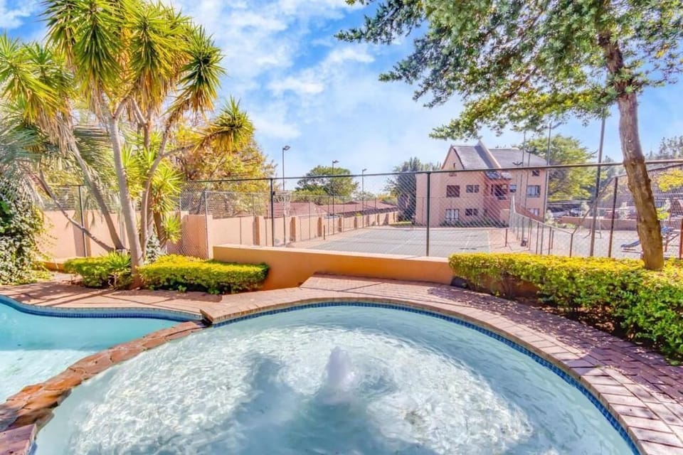 Apartment, 2 Bedrooms, Smoking | Pool