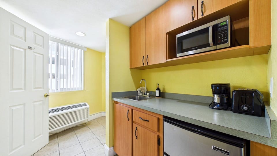Kitchenette