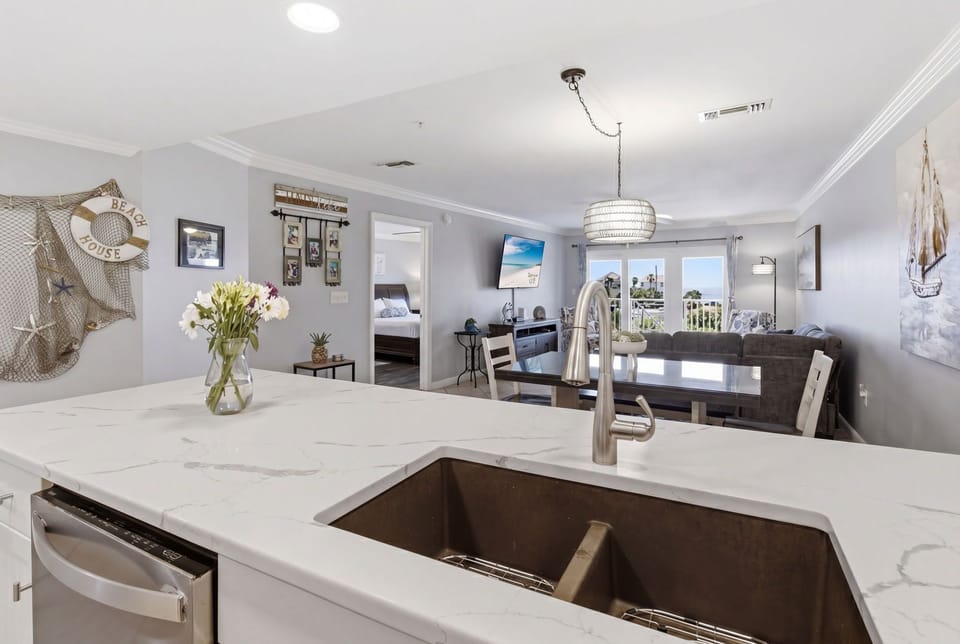 Fully equipped kitchen with gulf views