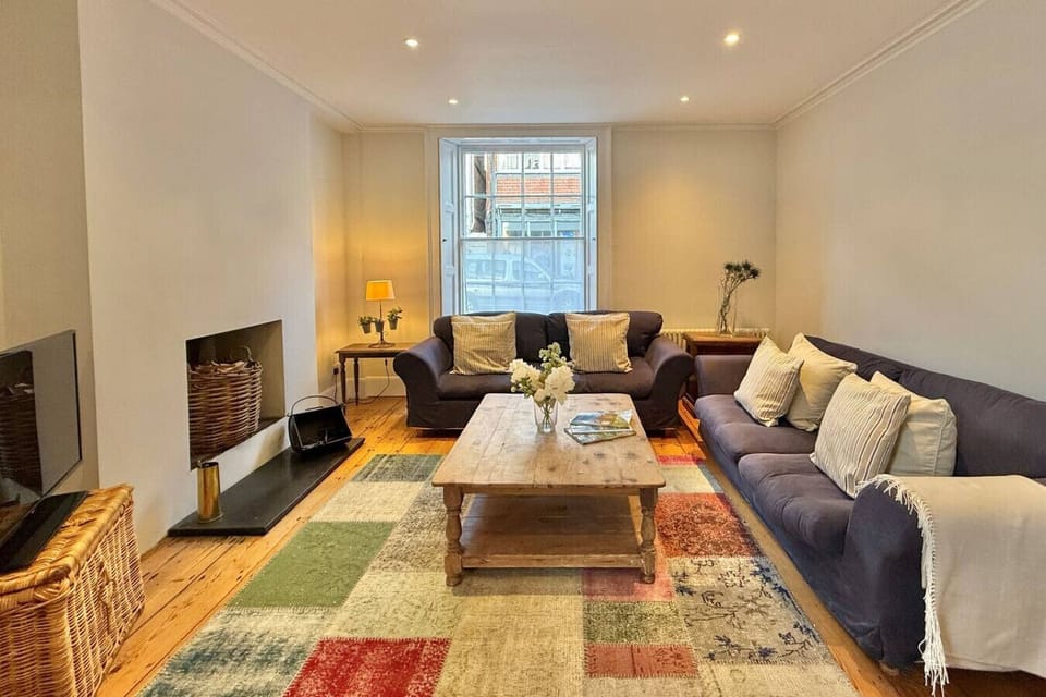 Comfy and spacious lounge with smart TV