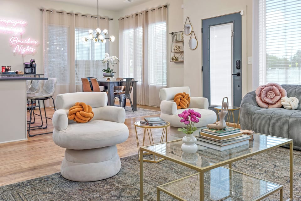 We wanted even the quieter spaces in the home to feel memorable. 